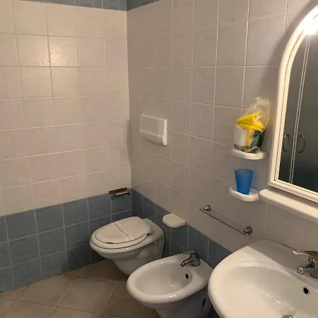 Condominio Penelope 101 شقة *